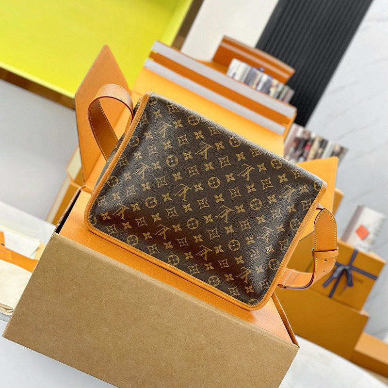 LV Satchel Messenger M14723 Bag