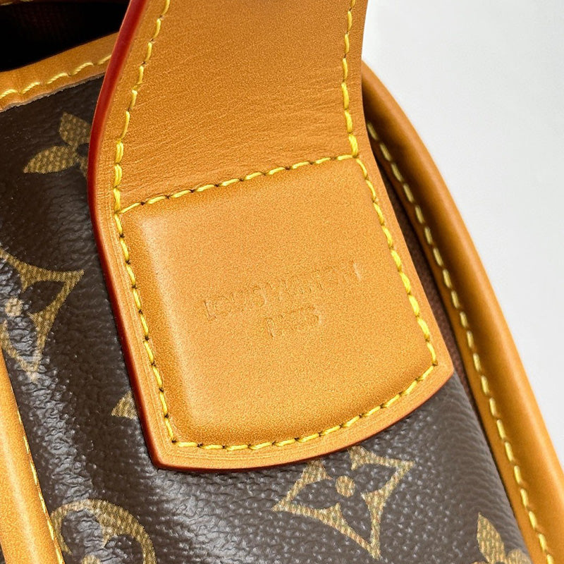 LV Satchel Messenger M14723 Bag