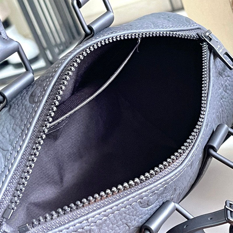 LV Keepall Bandoulière 25 Monogram Taurillon Leather M20900