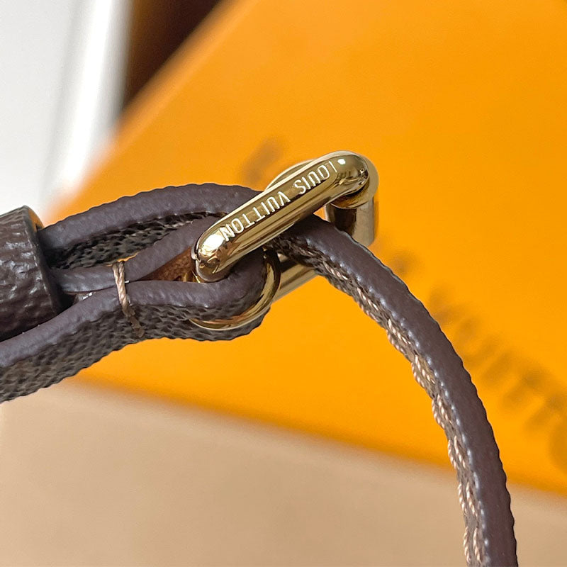 LV Express MM Bag M26358
