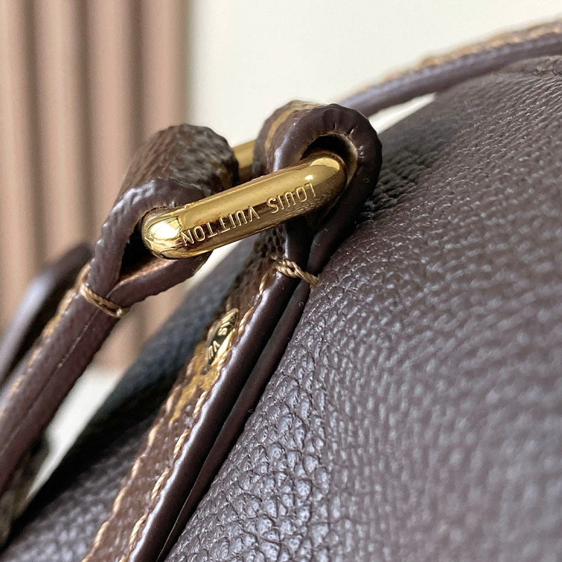 LV Express MM H27 Shoulder Bag M26397