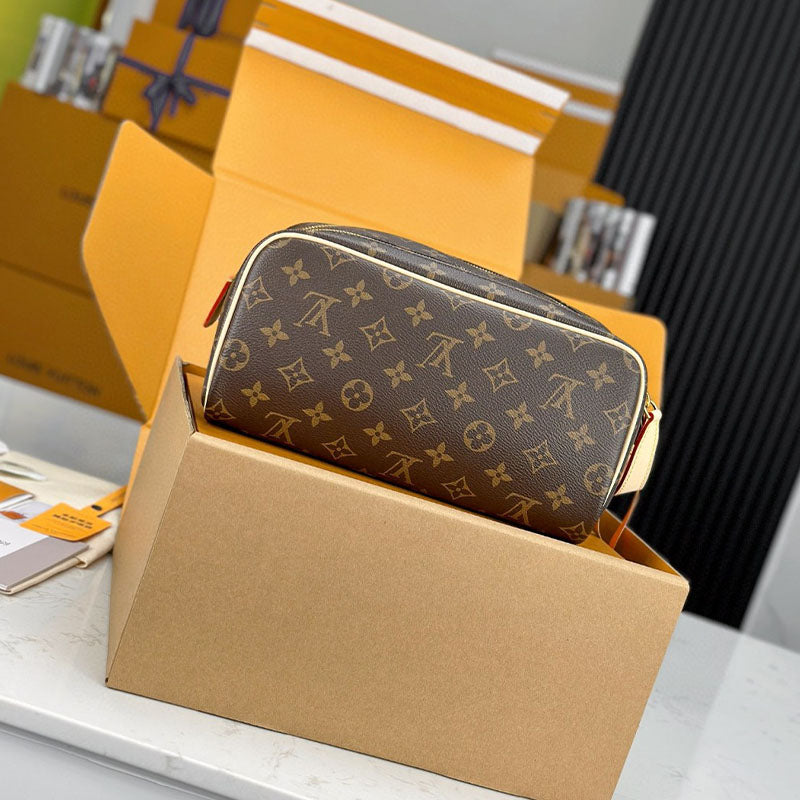 LV Dopp Kit Toilet Pouch M44494