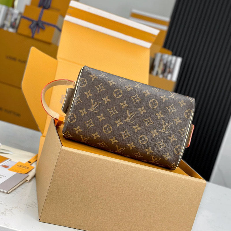 LV Dopp Kit Toilet Pouch M44494