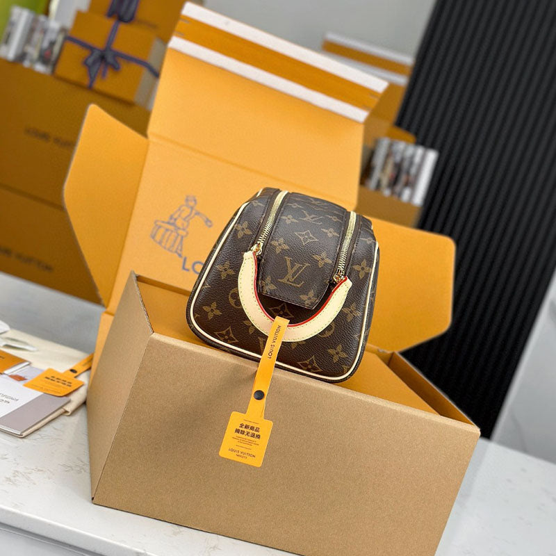 LV Dopp Kit Toilet Pouch M44494