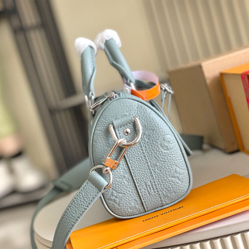 LV Keepall Bandoulière 25 Taurillon Monogram M13866