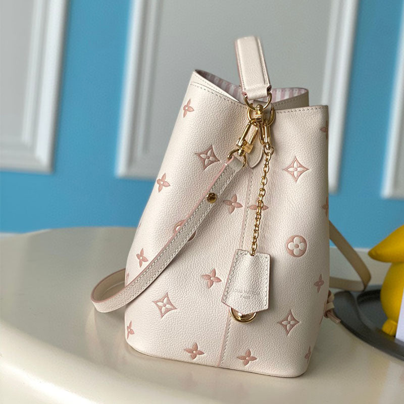 LV NeoNoe MM Monogram Empreinte Leather Bags M14401