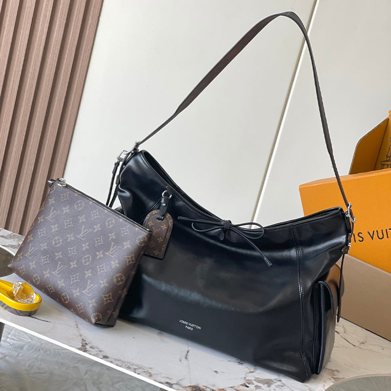 LV Carry All Travel Bag M15175