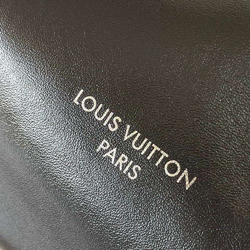 LV Carry All Travel Bag M15175