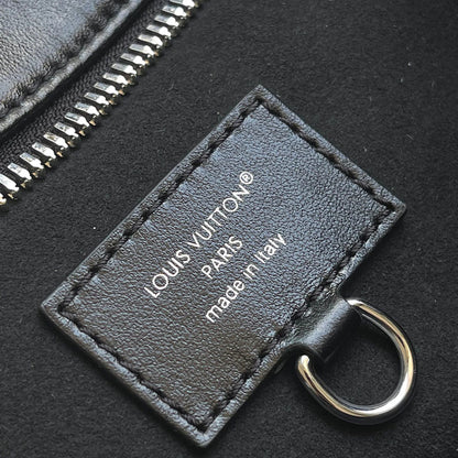 LV Carry All Travel Bag M15175