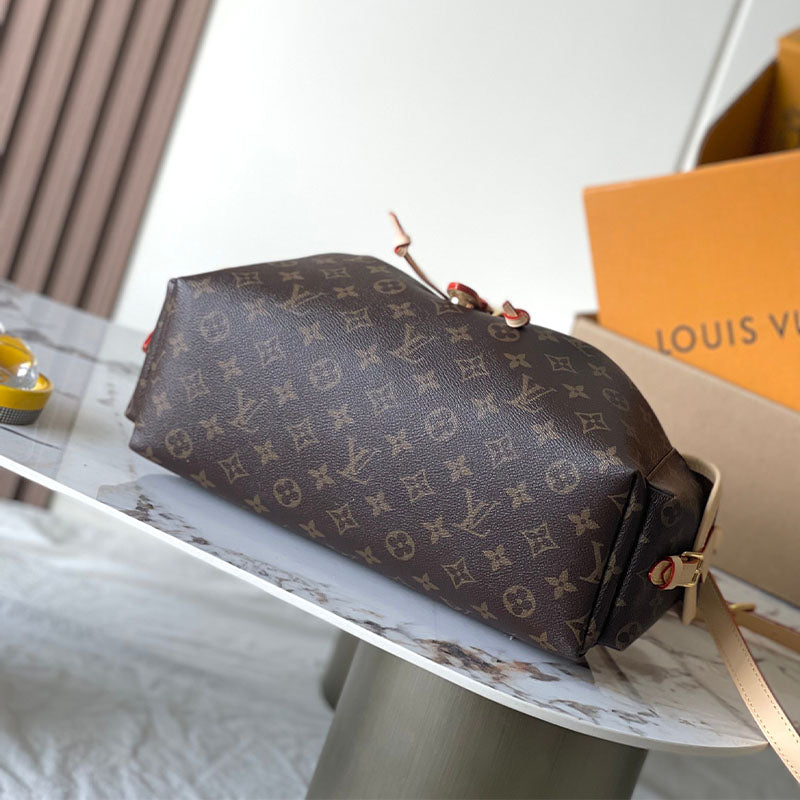 LV Odyssee MM Bag M26040
